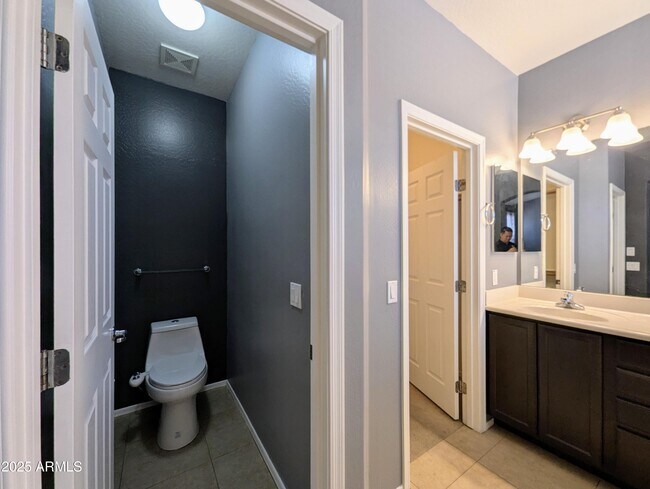 Building Photo - 3731 W St Kateri Dr