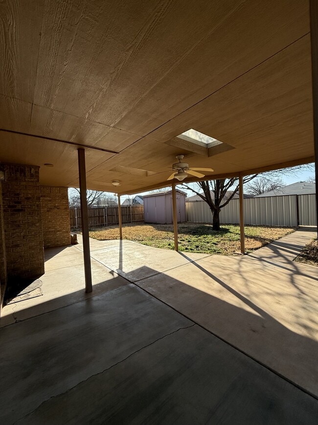 Building Photo - 2207 93rd St