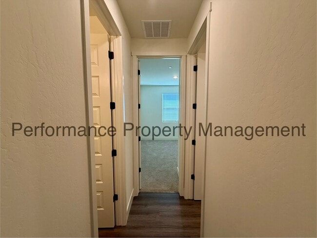 Building Photo - 6915 Jewel Cave Ct.