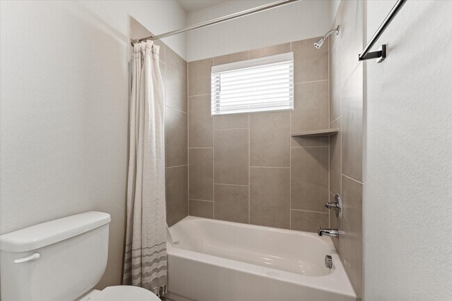 Building Photo - 19819 Old Saddle Ln