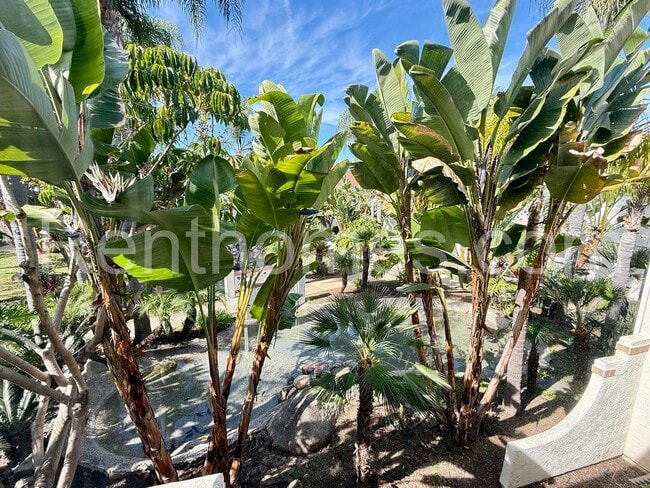 Building Photo - 9438 Twin Trails Dr