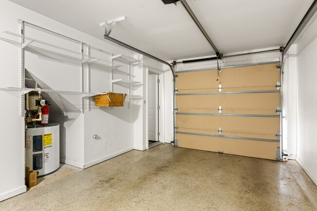 Building Photo - 380 Grant Cir SE