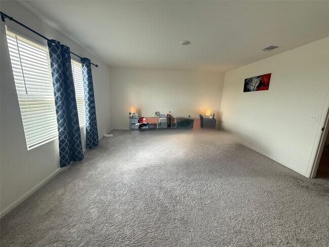 Building Photo - 5923 Grantgrala Dr