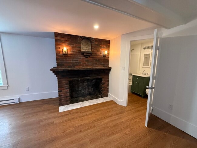 Building Photo - 22 Mace Rd