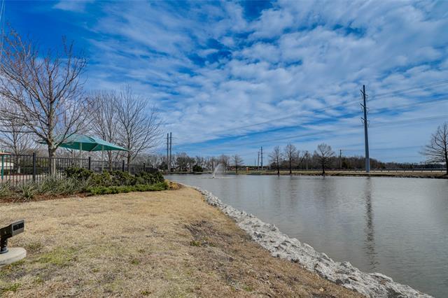 Building Photo - 707 Gatecrest Dr