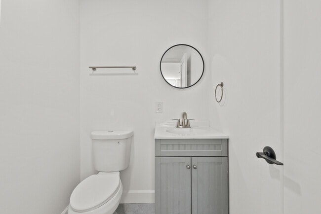 Building Photo - 10144 Gaviota Ave