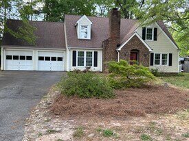 Building Photo - 604 Stafford Ave