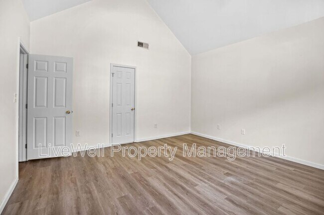 Building Photo - 428 Cambrian Ridge Trail