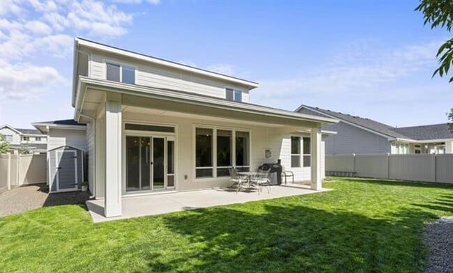 Building Photo - 4 Bedroom Home - Meridian