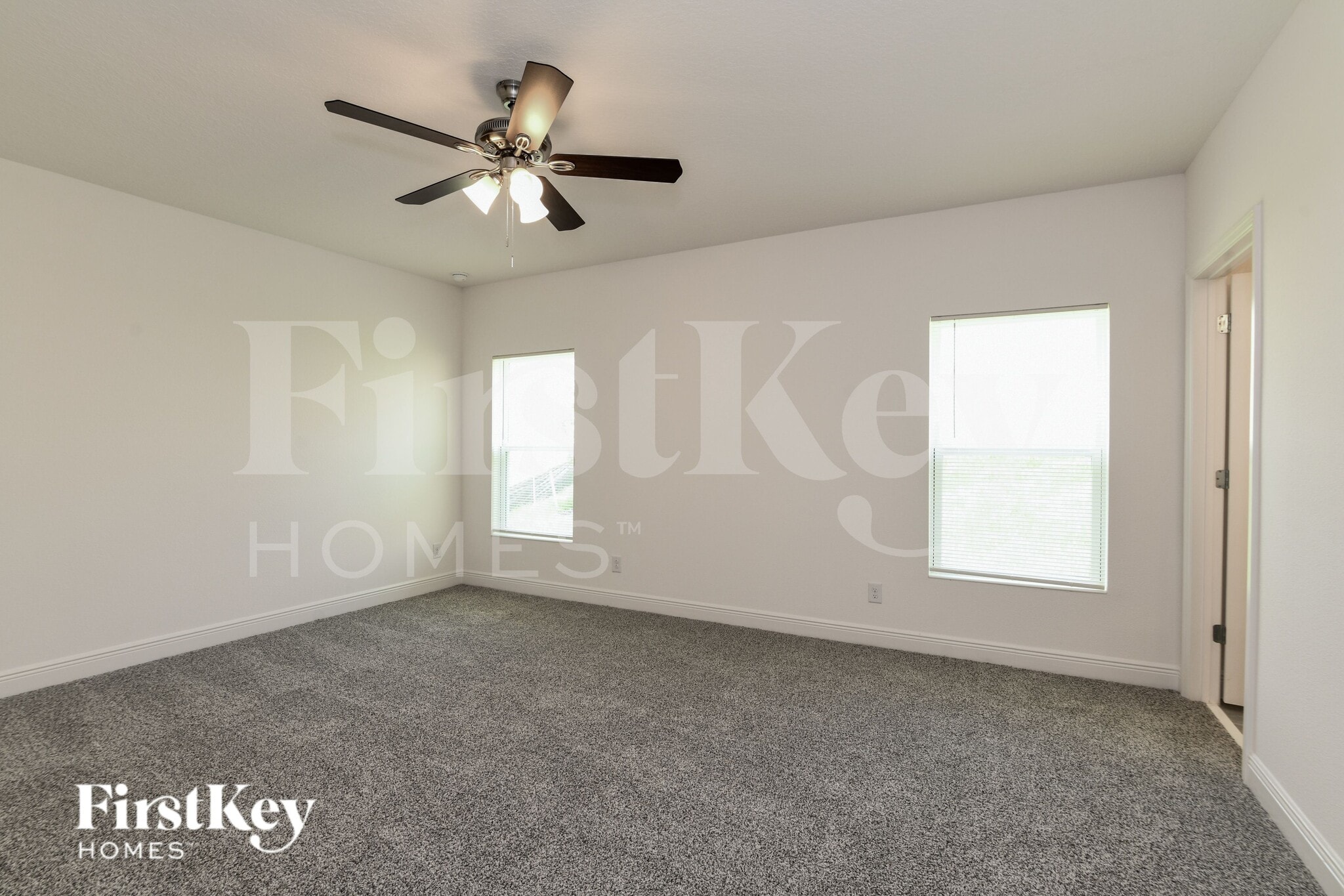 Building Photo - 705 Blackstone St