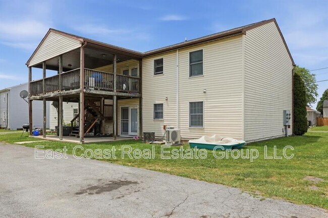 Building Photo - 427 N Western Ave