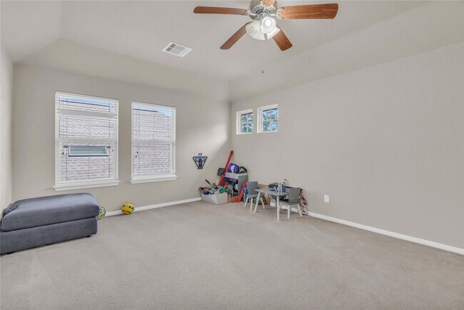 Building Photo - 2450 Garden Shadow Dr