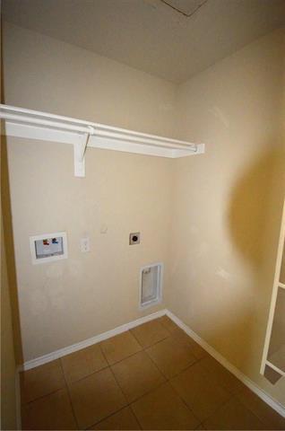 Building Photo - 1429 Raven Dr W