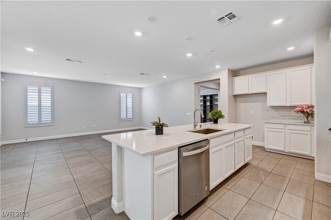 Building Photo - 2110 Millergrove Ave