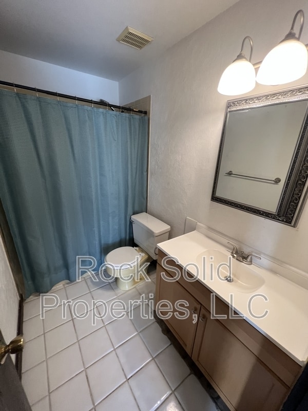 Building Photo - 3061 Reed Ave