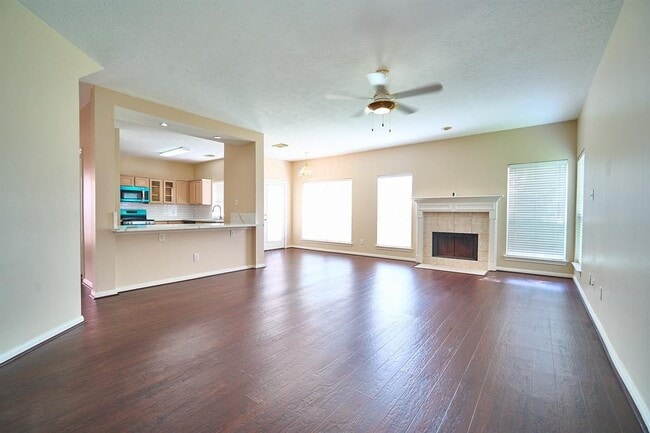 Building Photo - 9111 Winkbow Dr