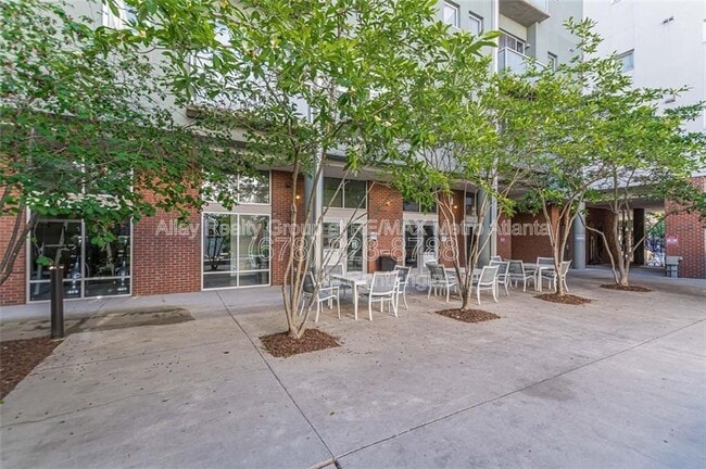 Building Photo - 620 Glen Iris Dr NE