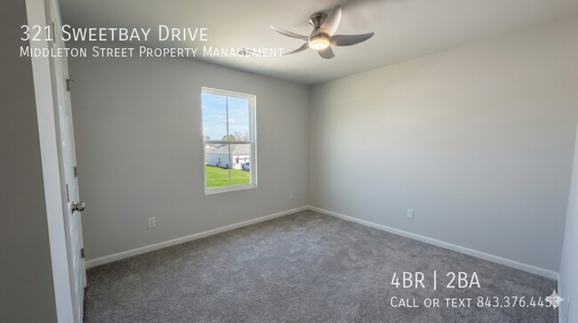 Building Photo - 321 Sweetbay Dr