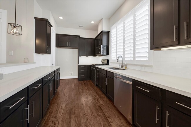 Building Photo - 1210 Cedarpost Tree Springs Pl