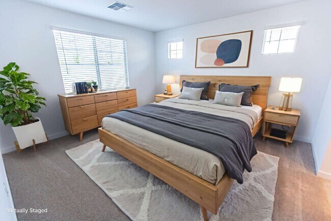 Building Photo - 23024 E Watford Dr