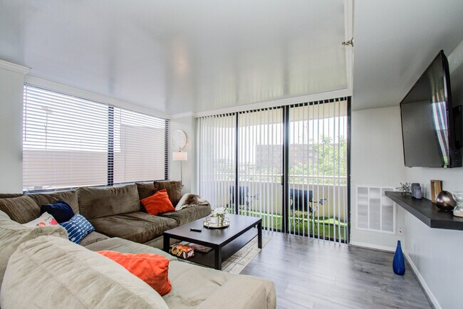 Building Photo - 3525 Sage Rd