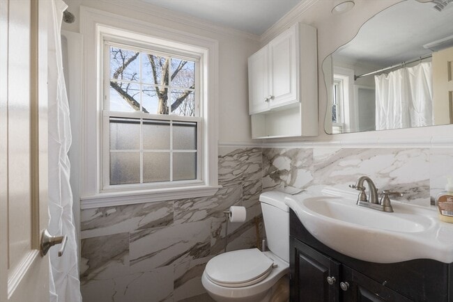 Building Photo - 20 Brae Rd