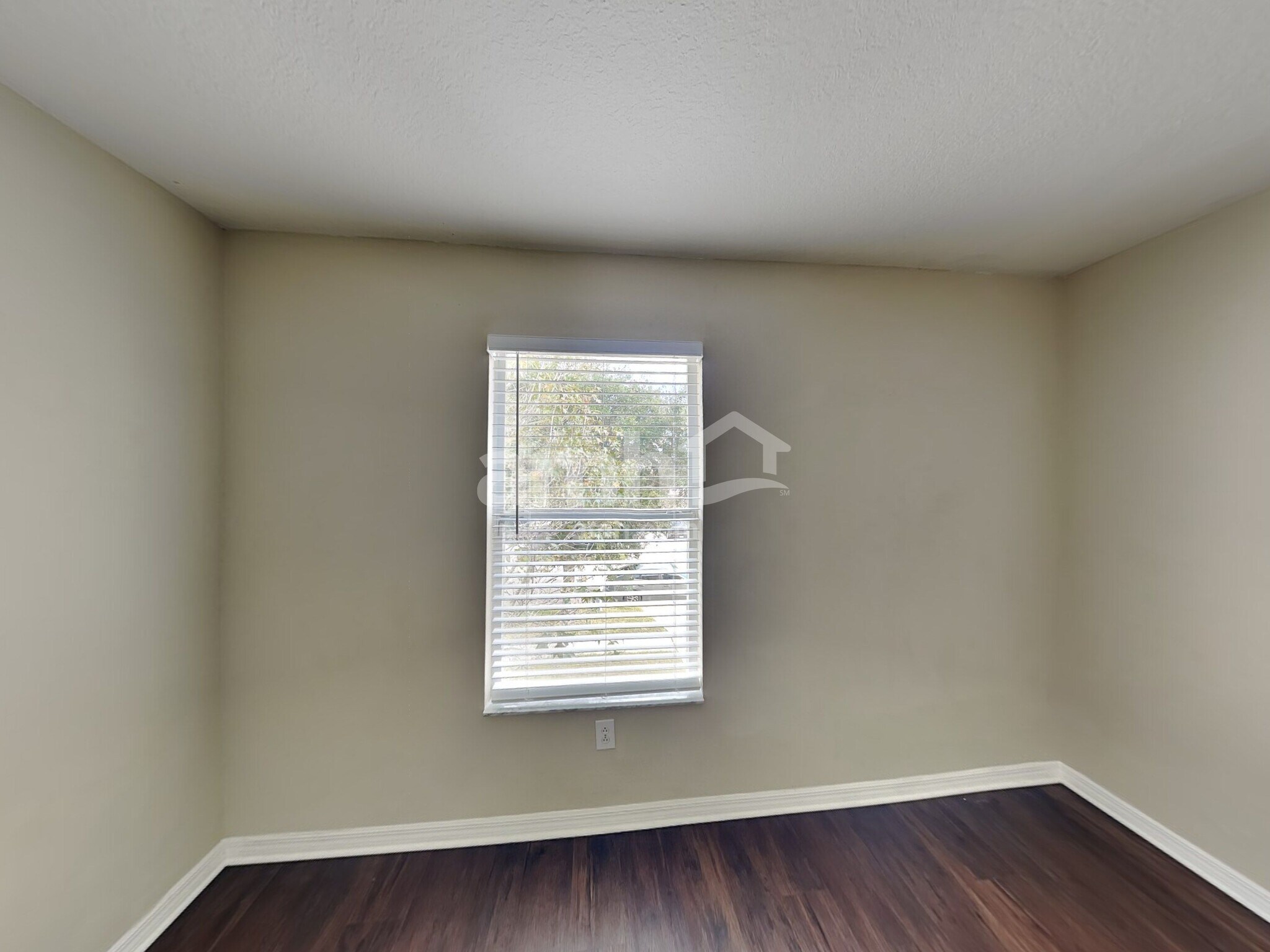 Building Photo - 12109 Tree Haven Ave