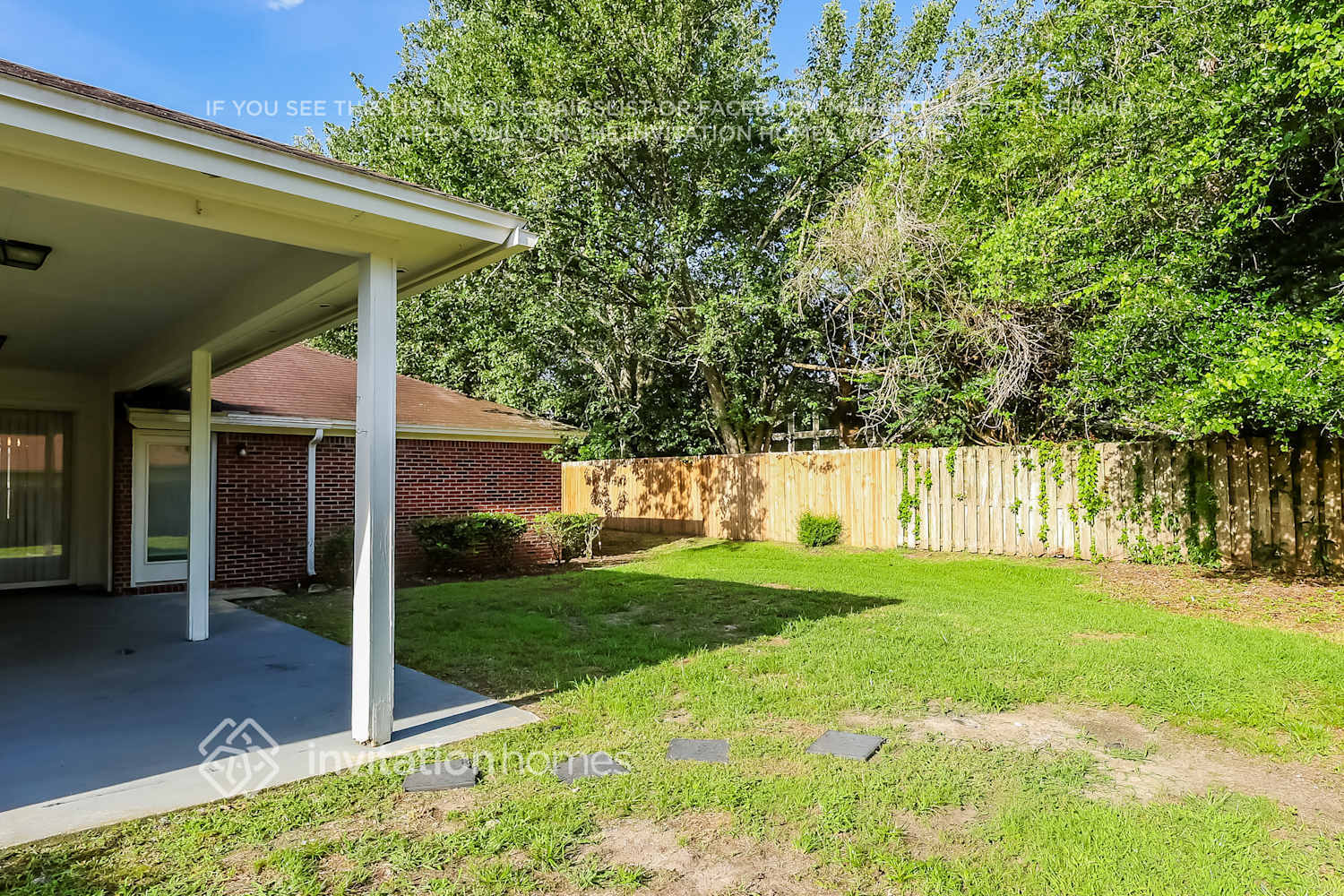 Building Photo - 11836 Lake Fern Dr