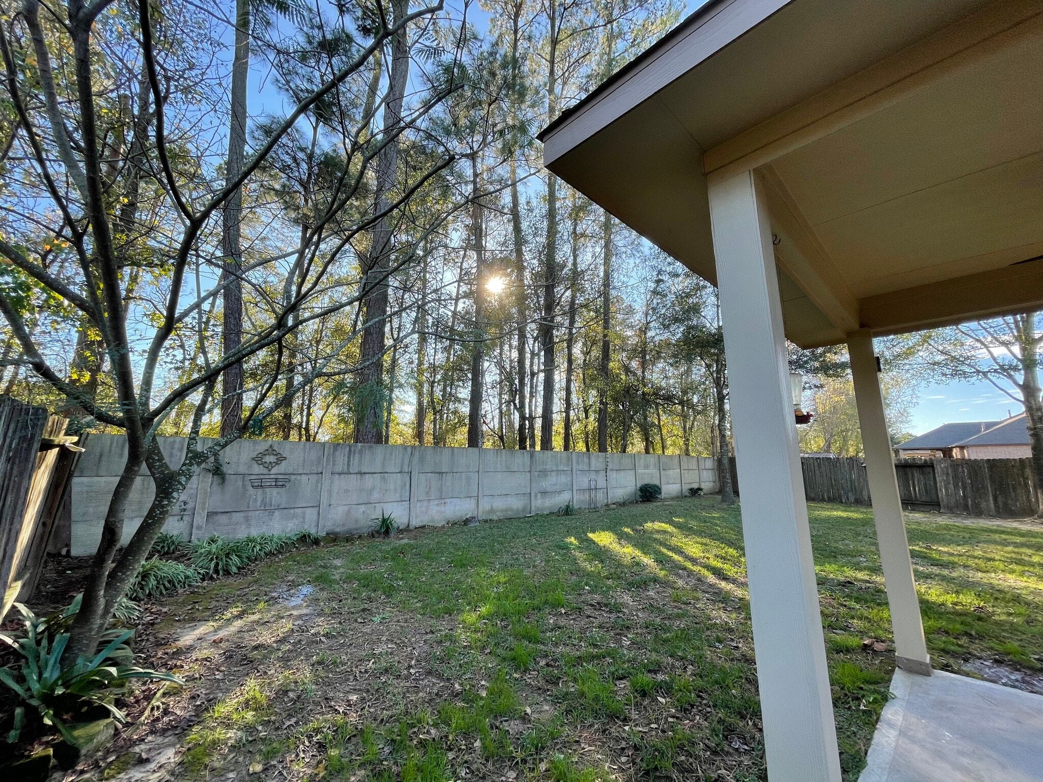 Backs up to beautiful trees - 20100 Bitter Root Dr