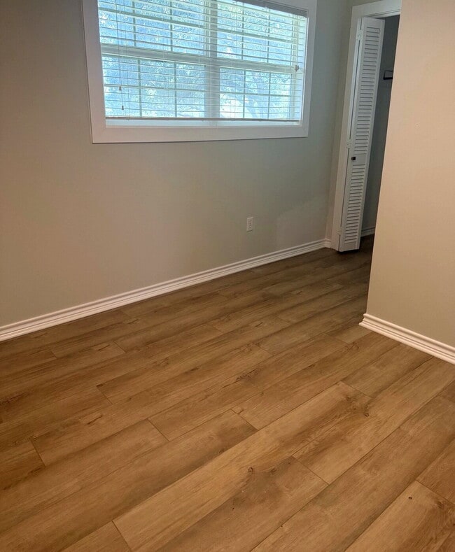 Building Photo - Beautiful 2 story home in an established neighborhood in Bryan, TX