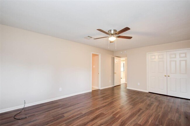 Building Photo - 3907 Postwood Dr