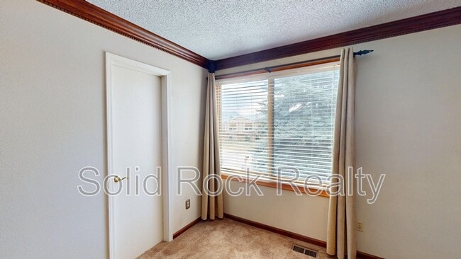 Building Photo - 6713 Fredrick Dr
