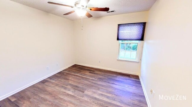 Building Photo - 8806 Healy Cir