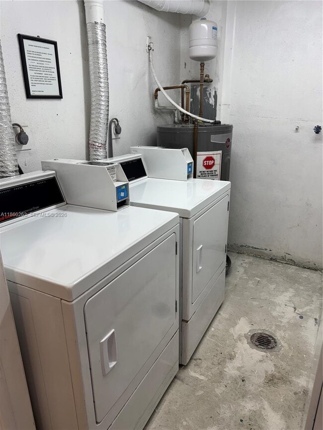 Building Photo - 215 SE 3rd Ave