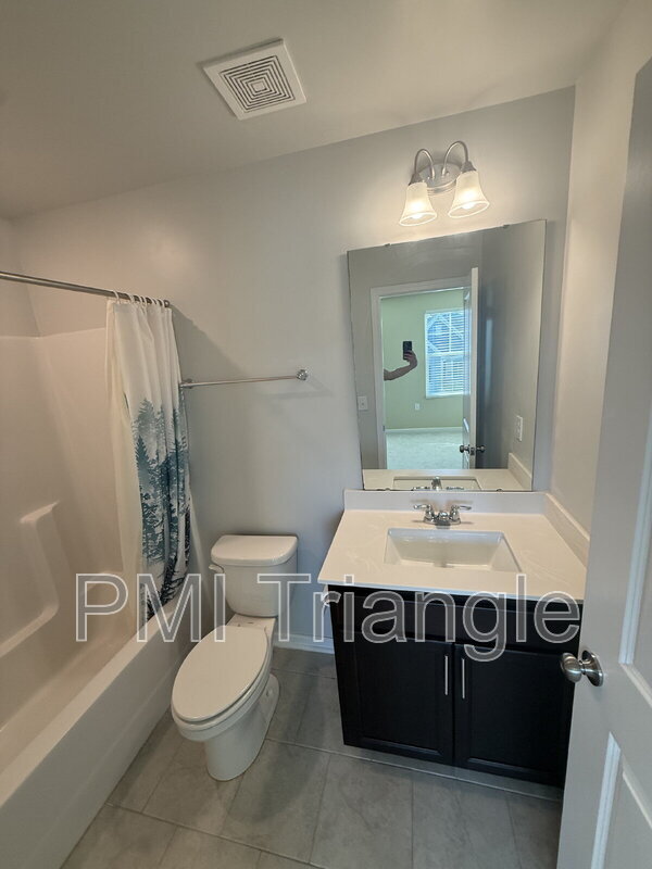 Building Photo - 716 Cormiche Ln