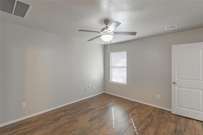 Building Photo - 2132 Buena Vida Ln