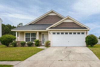 Building Photo - Three Bedroom Home in Hearthstone