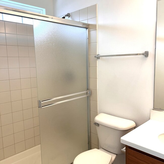 Building Photo - 9859 Williams Dr