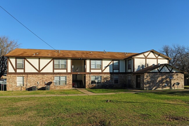 Building Photo - 101 Pecan St