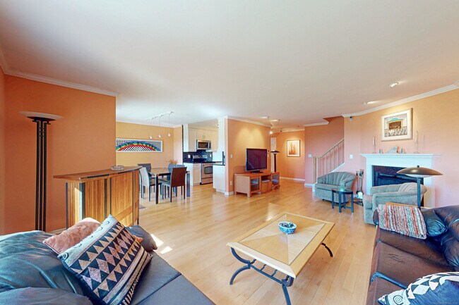 Building Photo - 61 Seaview Ave