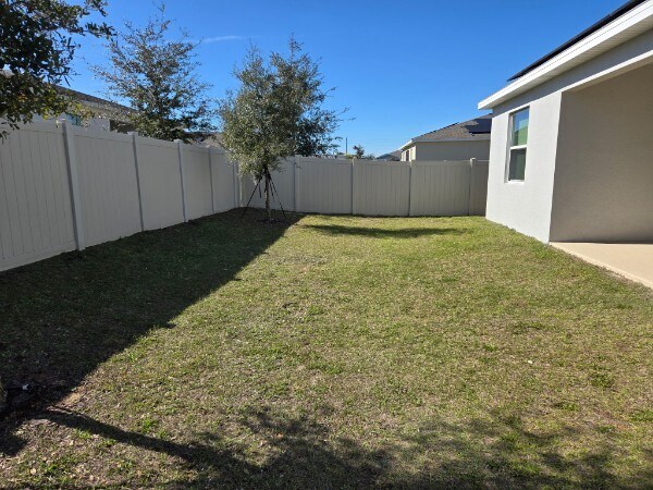 Building Photo - 1125 Saguaro St