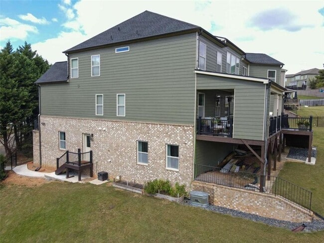 Building Photo - 2184 Skye Isles Pass SE