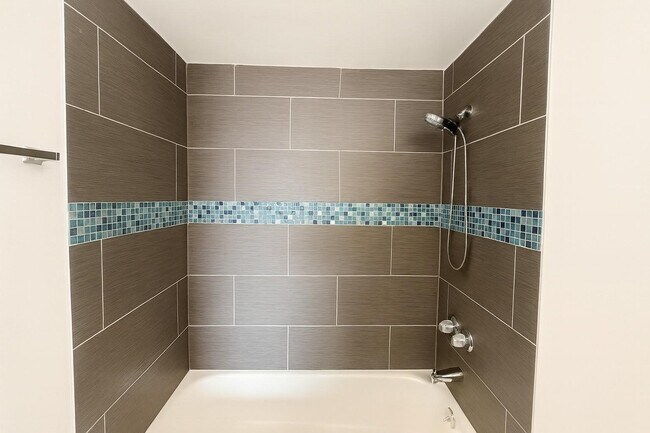 Building Photo - 7510 Hornwood Dr