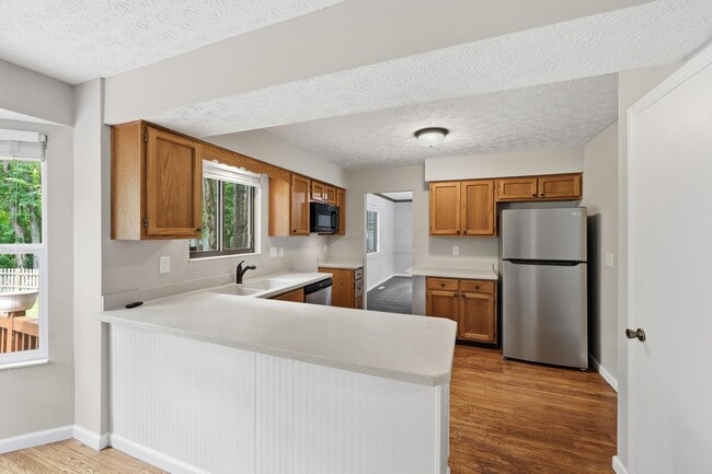 Building Photo - 205 Brownsfell Dr