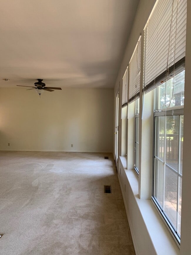 Building Photo - Spacious 3-Bedroom Home with Greenbelt Views & Landscaping Included