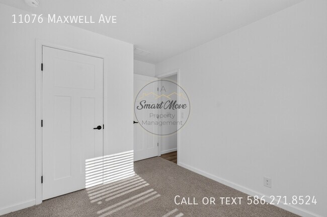 Building Photo - 11076 Maxwell Ave
