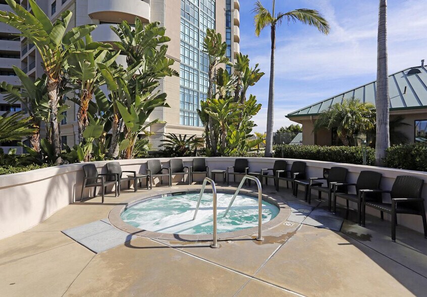 Building Photo - 8775 Costa Verde Blvd