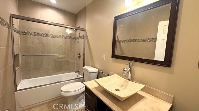 Building Photo - 16 Willow Tree Ln