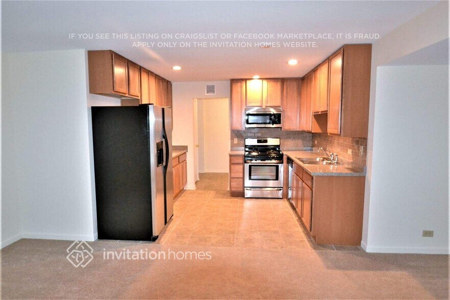 Building Photo - 828 Winmoor Dr