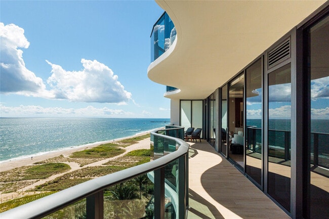 Building Photo - 900 N Ocean Blvd